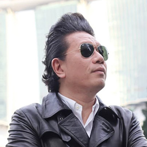 岡田　兵吾氏の写真